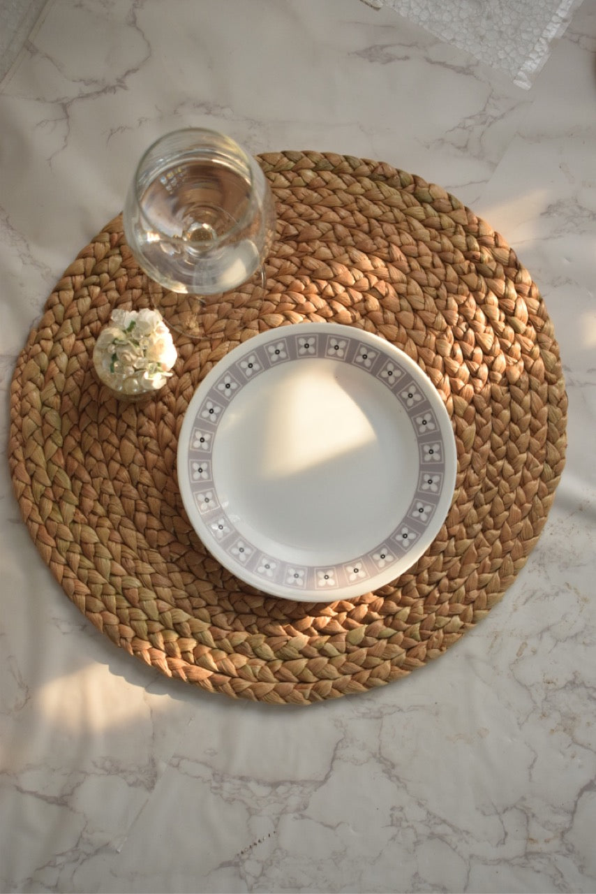 Discoid Water Hyacinth Placemat